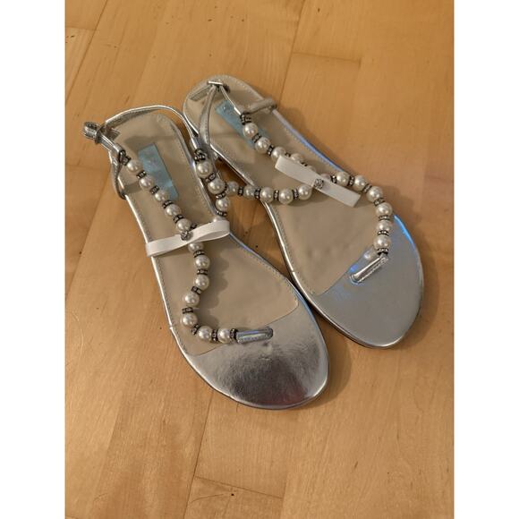Betsey Johnson Poppi Flat Sandal Blue Soles Silver White Pearls Bridal 8 - Picture 2 of 4